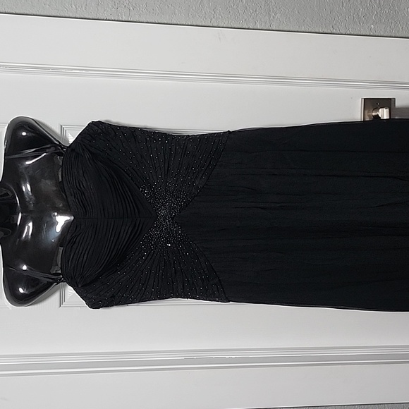 BCBG MAXAZRIA Rhinestone BLACK MAXI Chiffon DRESS - Picture 4 of 11